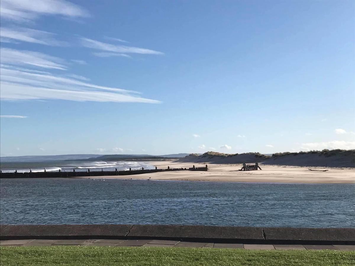 Apartamento Skerry View - Overlooking The Moray Firth - Close To Beaches, Harbour, Shops And Restaurants Lossiemouth Exterior foto